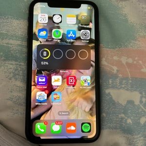 iphone 11 works perfectly!!